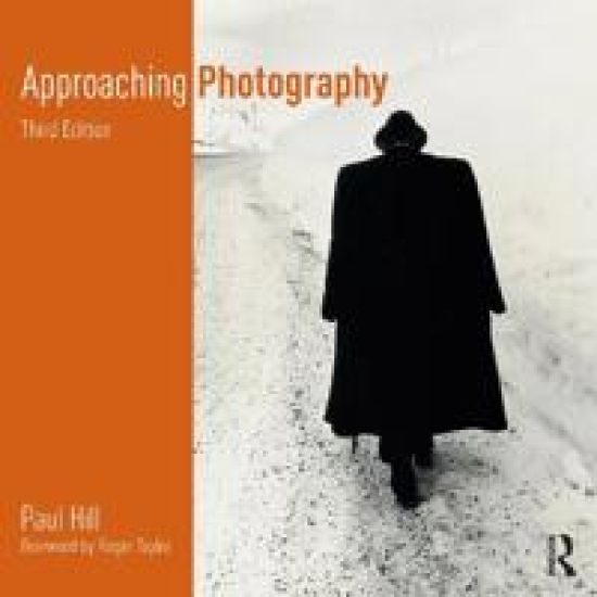 Approaching Photography – Paul Hill, kirjan kansikuva