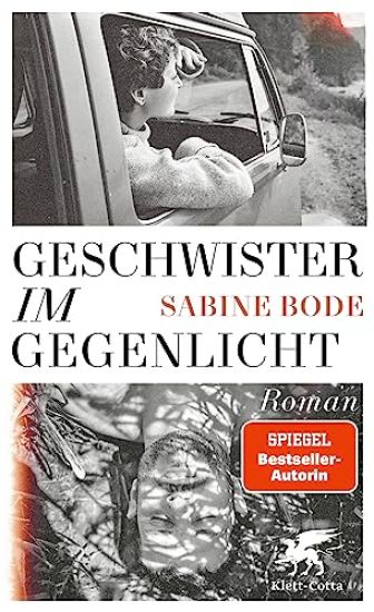 Geschwister im Gegenlicht