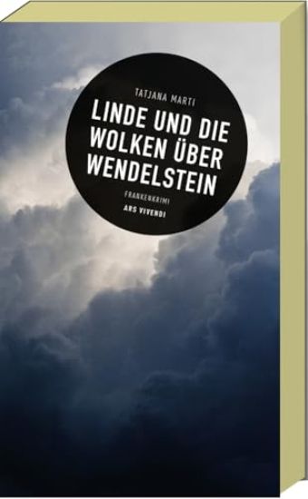 Linde und die Wolken über Wendelstein