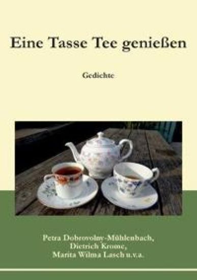 Eine Tasse Tee genießen