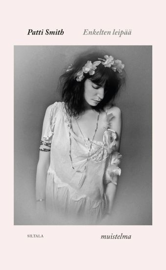 Enkelten leipää – Patti Smith, kirjan kansikuva